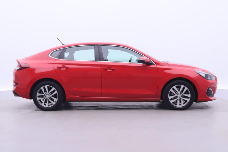 Hyundai i30 1,4 T-GDi 103kW Fastback CZ