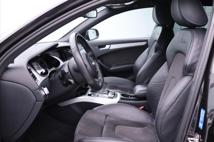Audi A4 3,0 TDI 180kW S-Line quattro