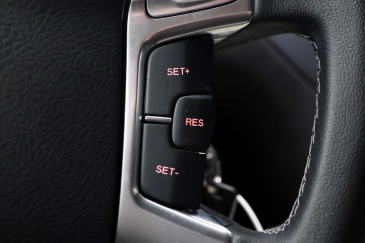 Ford Mondeo 1,6 EB 118kW 1. Maj CZ Tažné