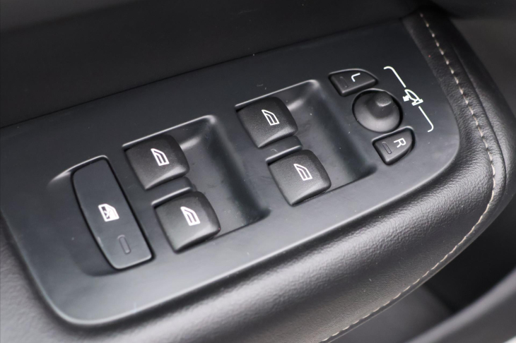 Volvo XC60 2,0 B4 AWD CZ Inscription DPH