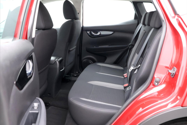 Nissan Qashqai 1,3 DIG-T 116kW DCT Shiro