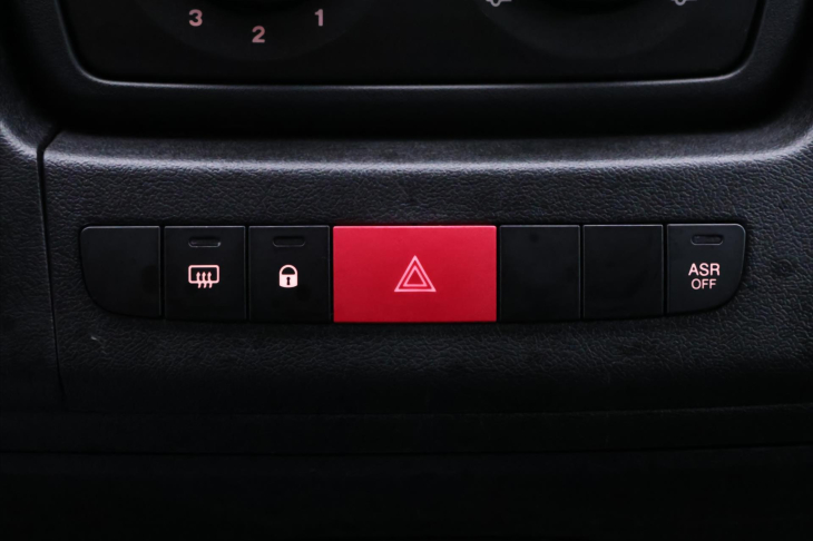 Peugeot Boxer 2,2 HDI 96kW Klima CZ DPH