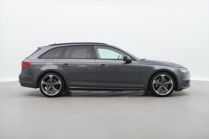 Audi A4 3,0 TDI 200kW quattro Navi