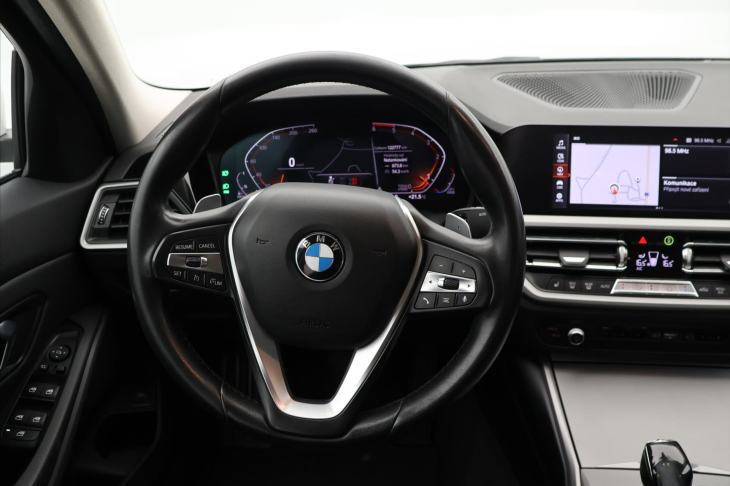 BMW Řada 3 2,0 320d 140 kW xDrive ADVANTAGE