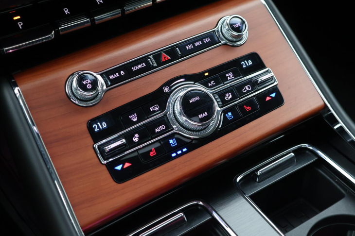 Lincoln Aviator 3,0 EvoBoost V6 AWD CZ