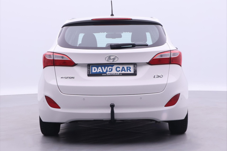 Hyundai i30 1,6 CRDi 81 kW Tažné Aut.klima