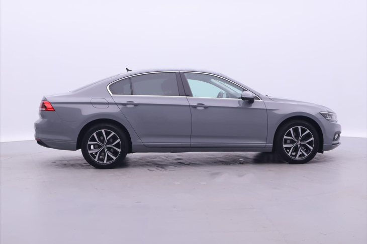 Volkswagen Passat 1,5 TSI DSG Business CZ DPH
