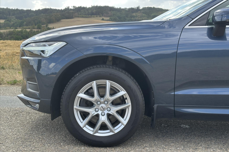 Volvo XC60 2,0 145 kW D4 AWD Momentum