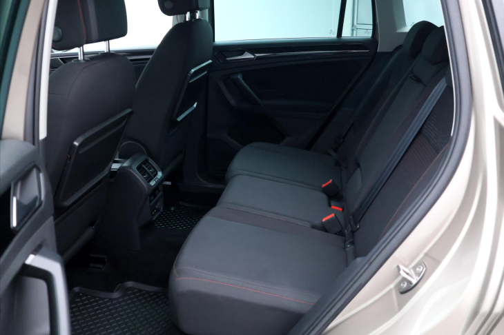 Volkswagen Tiguan 1,4 TSI 110 kW 4Motion Plný servis