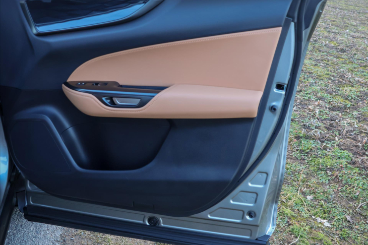 Lexus NX 450h plus 2,5 4×4 E-FOUR Executive