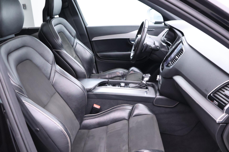 Volvo XC90 2,0 L 173kW D5 R-Design AWD DPH