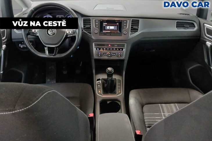 Volkswagen Golf 1,2 TSI Lounge Výhřev