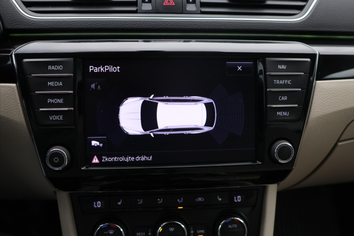 Škoda Superb 2,0 TDI 140kW L&K CZ DPH DSG