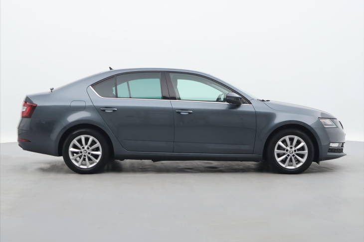 Škoda Octavia 2,0 TDI 110kW DSG Style CZ