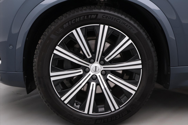 Volvo XC90 2,0 B5 173kW AWD Plus Bright CZ DPH