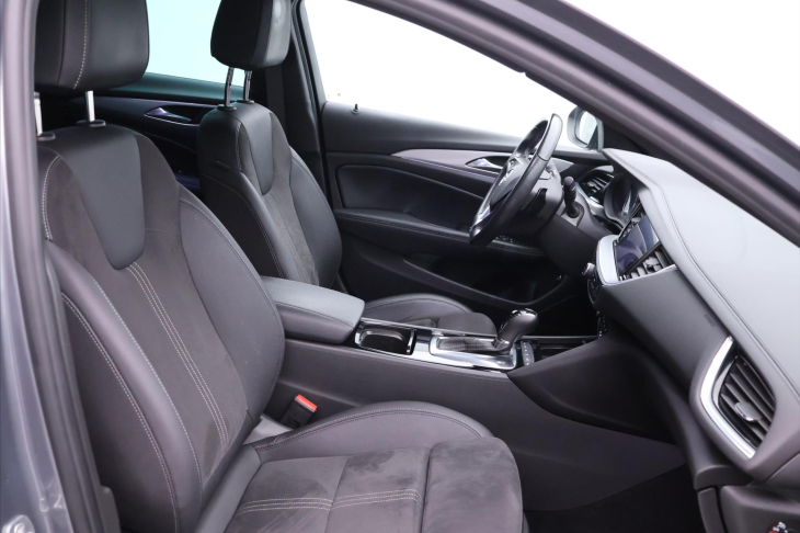 Opel Insignia 2,0 GSi 169kW ST Aut 4x4 CZ DPH