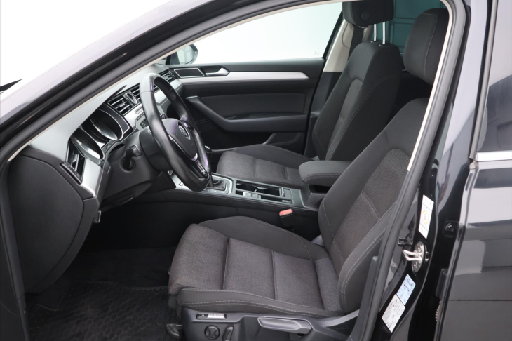 Volkswagen Passat 2,0 TDI 110kW Comfortline Navi