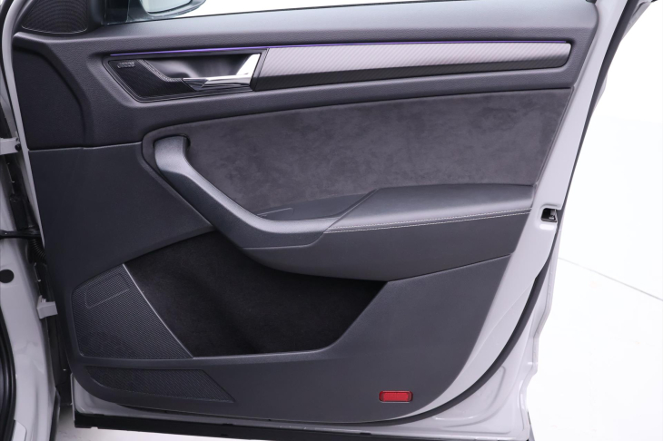 Škoda Kodiaq 2,0 TDI 110KW SPORTLINE DSG 4X4 CZ