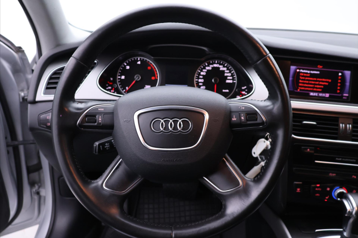 Audi A4 2,0 TDI 105kW Aut. CZ Klima