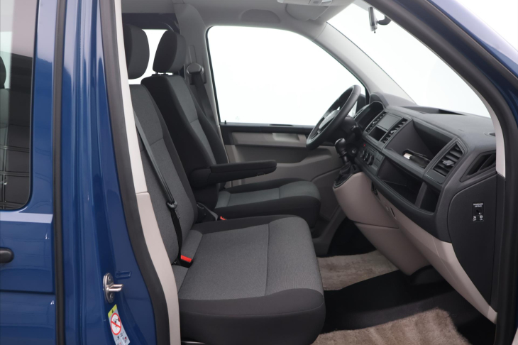 Volkswagen Transporter 2,0 TDI 75kW 6-Míst CZ DPH