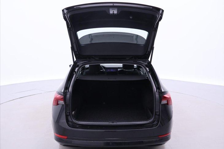 Škoda Octavia 2,0 TDI 85kW Ambition DSG DPH