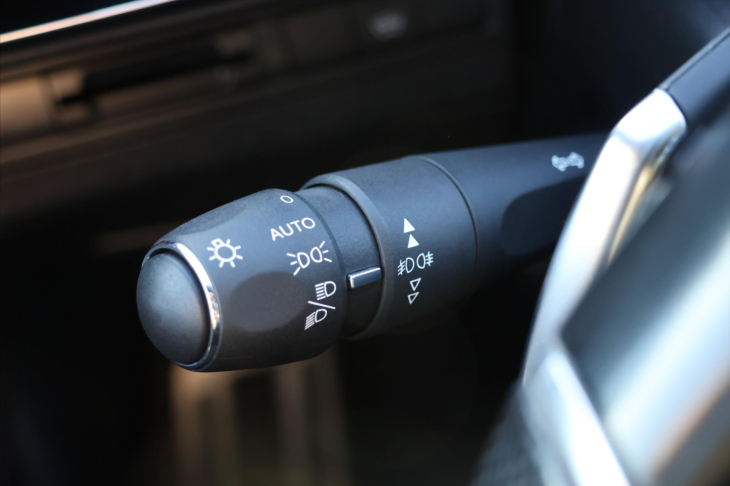 Peugeot 5008 1,6 i 133 kW GT-Line CZ 7-Míst