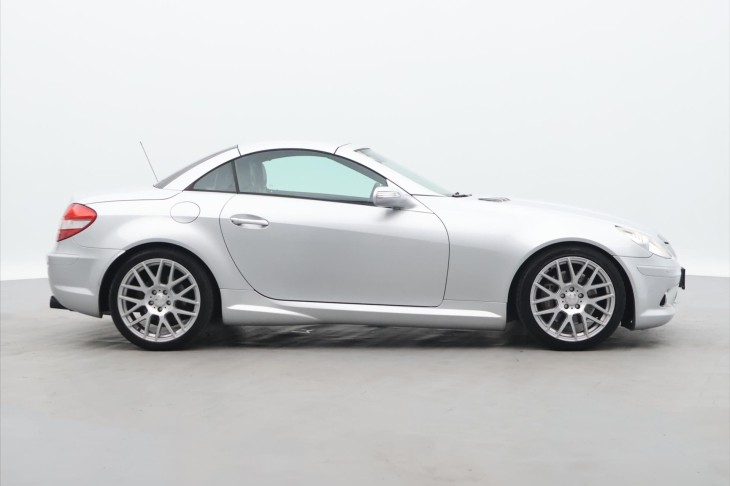 Mercedes-Benz SLK 3.5 350 V6 200kW Serv.kniha