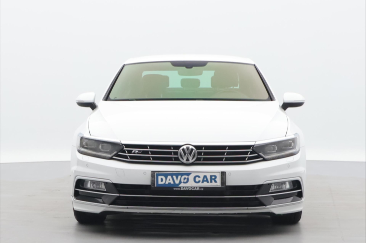 Volkswagen Passat 2,0 TDI 140kW DSG R-line CZ