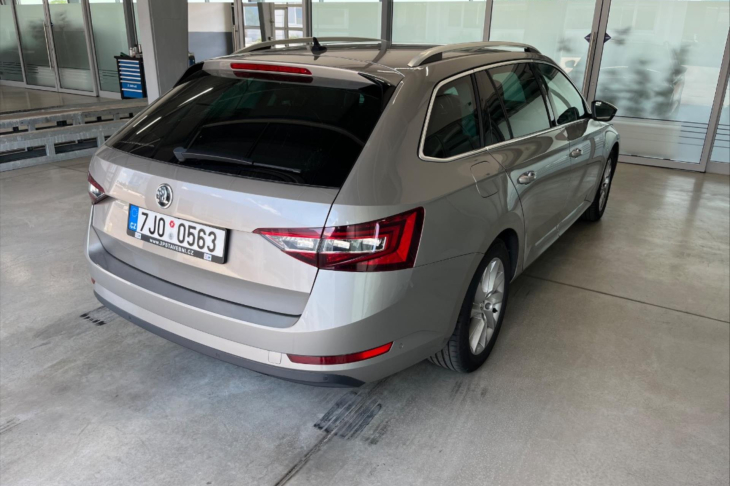 Škoda Superb 2,0 TDI DSG Style+ Kůže DPH