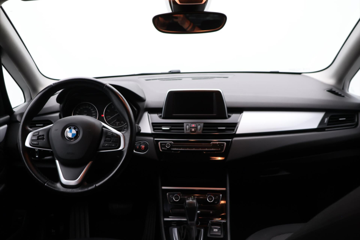 BMW Řada 2 2,0 218d 100kW Aut. Comfort+