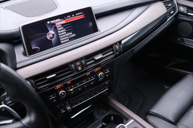 BMW X5 3,0 40d xDrive M Paket CZ DPH