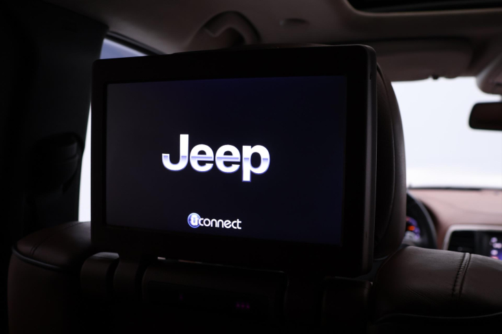 Jeep Grand Cherokee 3,0 CRDI 184kW CZ Summit DPH