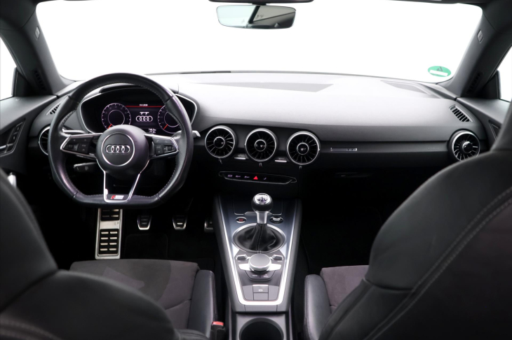 Audi TT 1,8 TFSI 132kW S-line 1.Maj