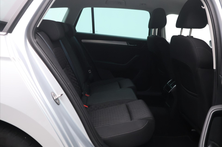 Škoda Superb 2.0 TDI 110kW DSG LED 1Maj DPH