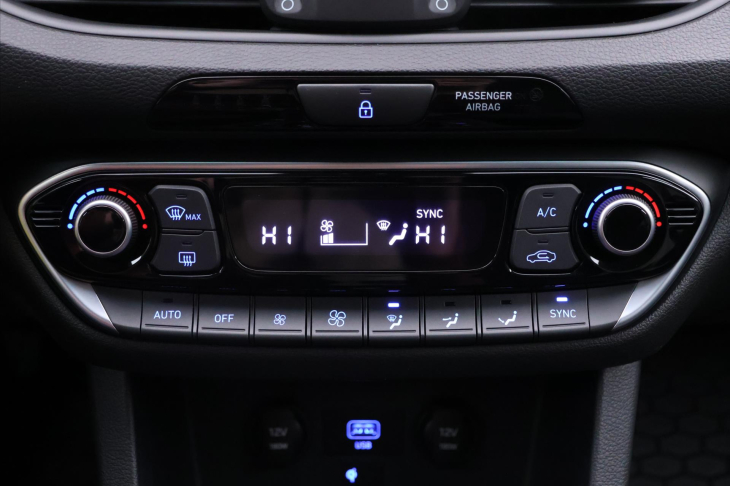 Hyundai i30 1,5 T-GDI 117 kW Smart Aut.CZ DPH