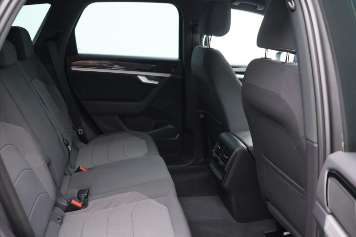 Volkswagen Touareg 3,0 TDI 170kW CZ DPH 1.Maj.