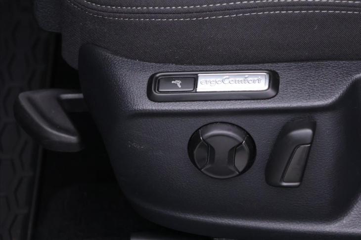 Volkswagen Passat 2,0 TDI 110kW Comfortline Navi