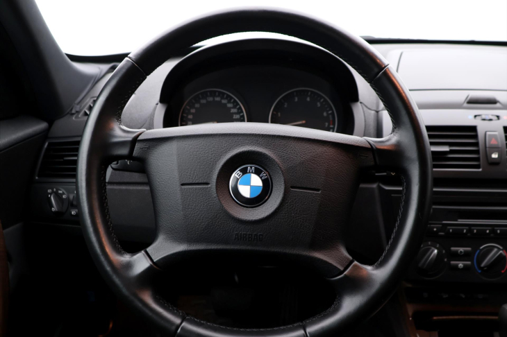 BMW X3 2,5 R6 141KW CZ Aut. 4x4