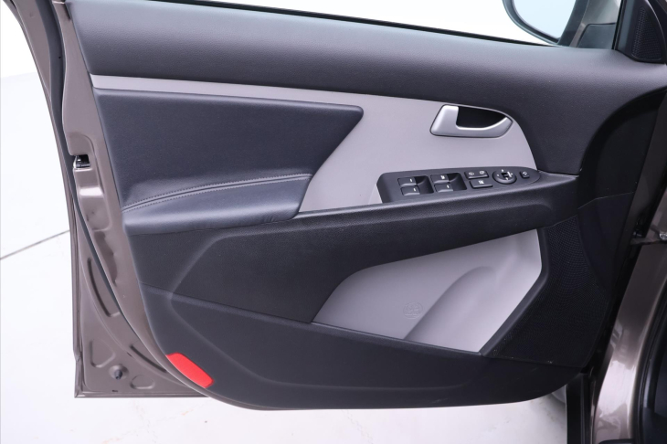 Kia Sportage 1,6 GDI 99kW CZ Kůže Xenon