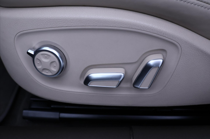 Audi A6 3,0 TDI 235kW quattro CZ DPH