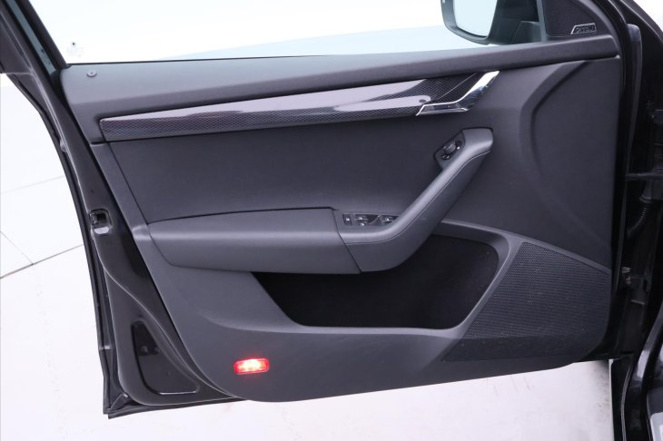 Škoda Octavia 2,0 TDI DSG RS Xenon Panorama