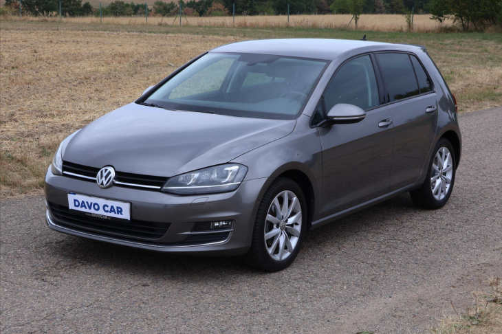 Volkswagen Golf 1,4 TSI 110kW Highline Navi
