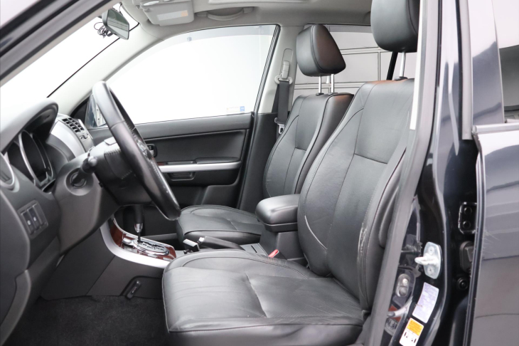 Suzuki Grand Vitara 2,0 JLX 103kW Aut. CZ