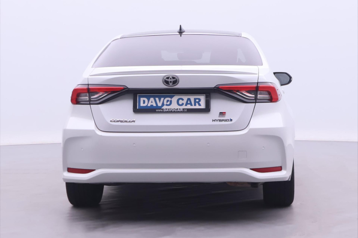 Toyota Corolla 1,8 Hybrid e-CVT 1.Maj DPH GR