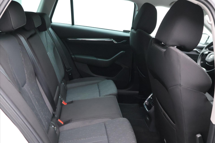 Škoda Octavia 2,0 TDI 110 kW DSG STYLE CZ
