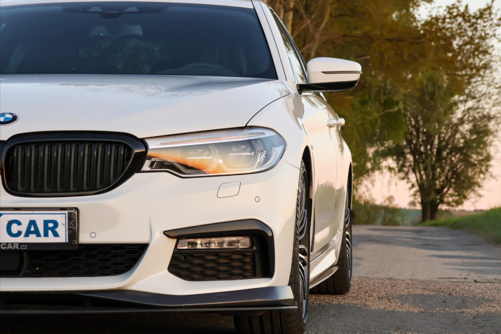 BMW Řada 5 3,0 540i xDrive Schnitzer DPH CZ