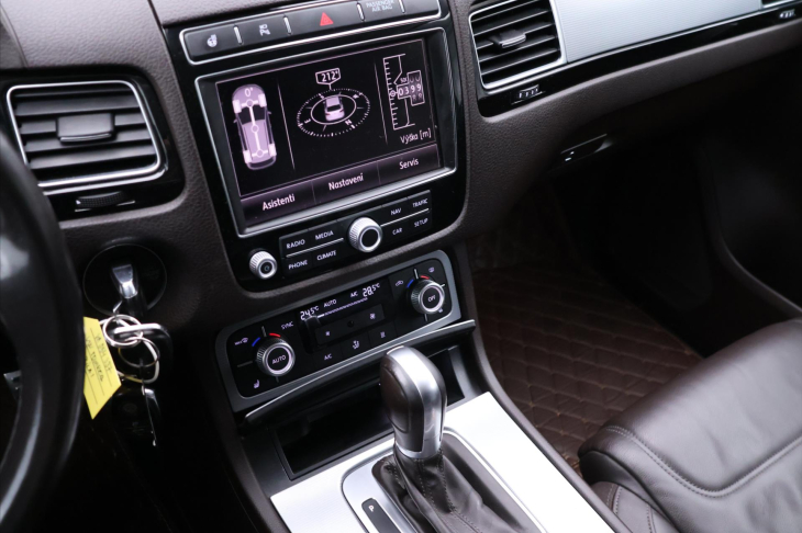 Volkswagen Touareg 3,0 TDI V6 193kW DSG R-Line 4M