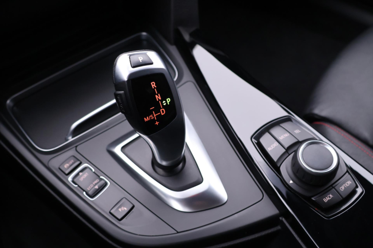 BMW Řada 4 2,0 420d xD CZ GranCoupé Sport