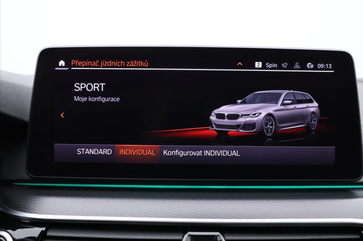 BMW Řada 5 2,0 520d 140kW AT Touring DPH