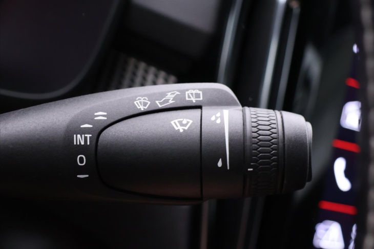 Volvo XC40 2,0 182KW R-DESIGN Kamera DPH